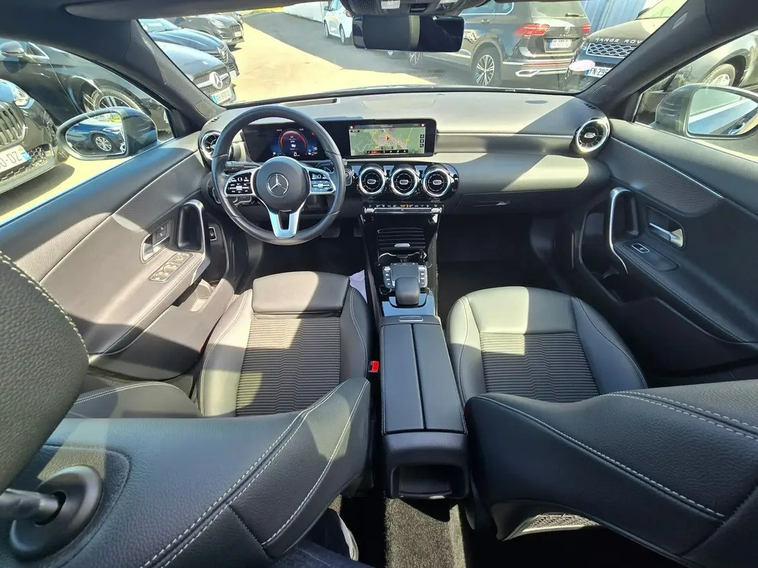 
								MERCEDES CLASSE A IV 250 E 8CV PROGRESSIVE LINE 8G-DCT full									